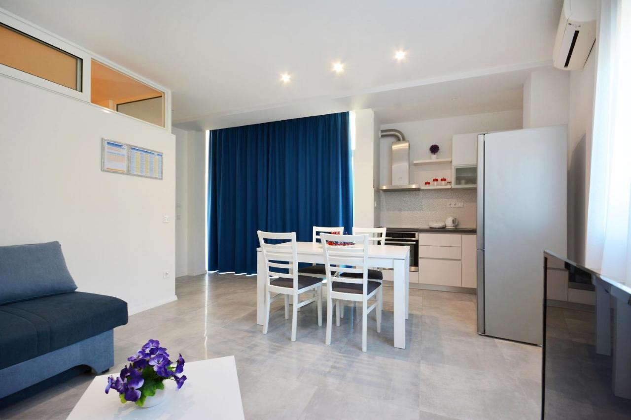 Seas The Day Apartments Podstrana Exterior foto